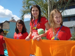 Equipe de natação do Minas Olímpica/Divinópolis conquista bons resultados no 4º Torneio Regional podio feminino